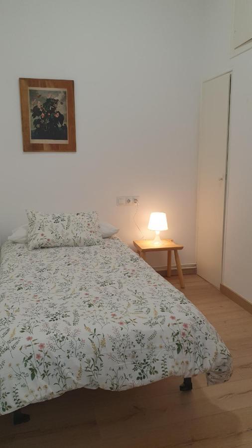 Apartamento Nuevo En Terrassa Centro Esterno foto